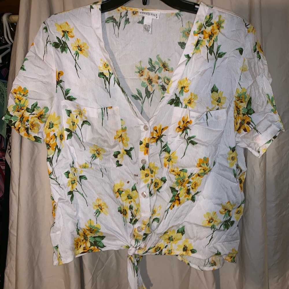 Full Tilt floral crop top blouse